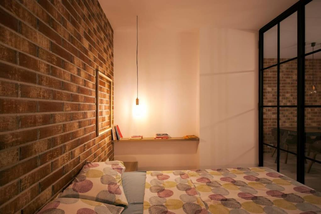 Retro Midtown Apartment Бухарест Экстерьер фото