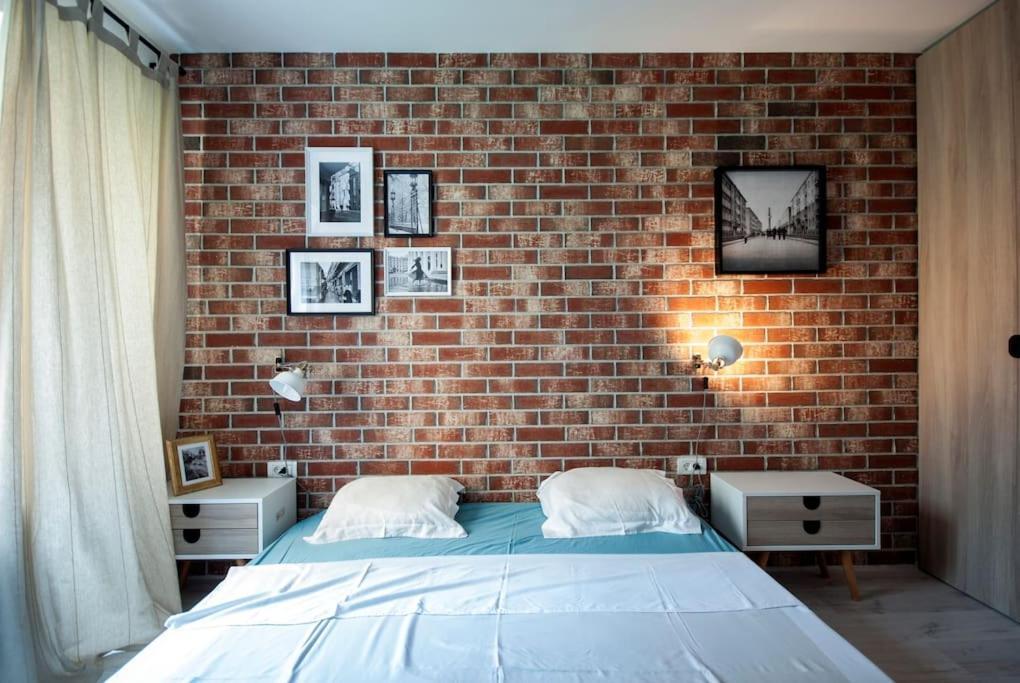 Retro Midtown Apartment Бухарест Экстерьер фото